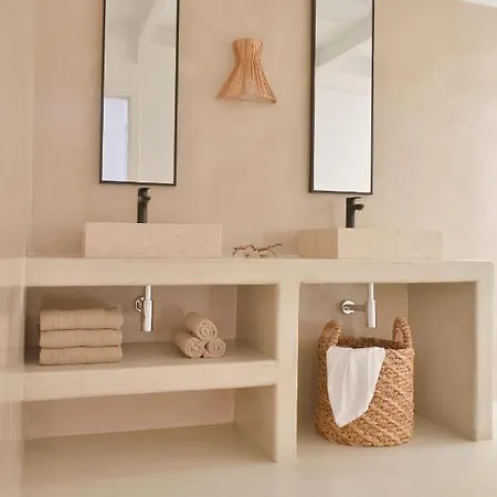 Mareterra - Sunny Family Villa With Terrace, Barbecue And Pool Villa *