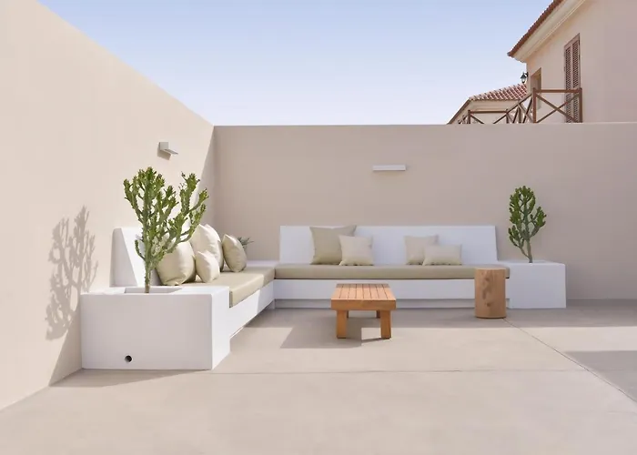 Villa Mareterra - Designer & Peaceful Retreat- Pool- Bbq-beach At 10 Minutes Corralejo