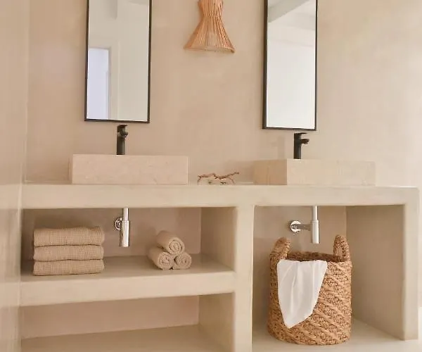 Mareterra - Designer & Peaceful Retreat- Pool- Bbq-beach At 10 Minutes Villa *