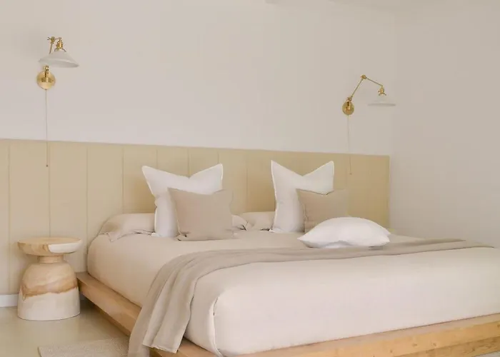 Mareterra - Designer & Peaceful Retreat- Pool- Bbq-beach At 10 Minutes *