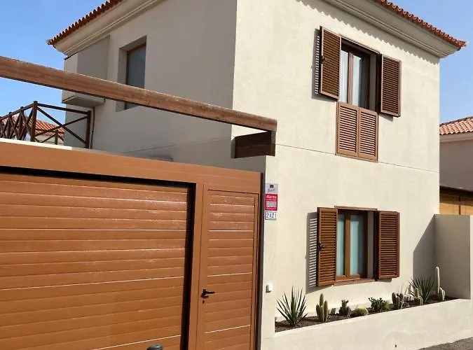 Vila Mareterra - Sunny Family With Terrace, Barbecue And Pool