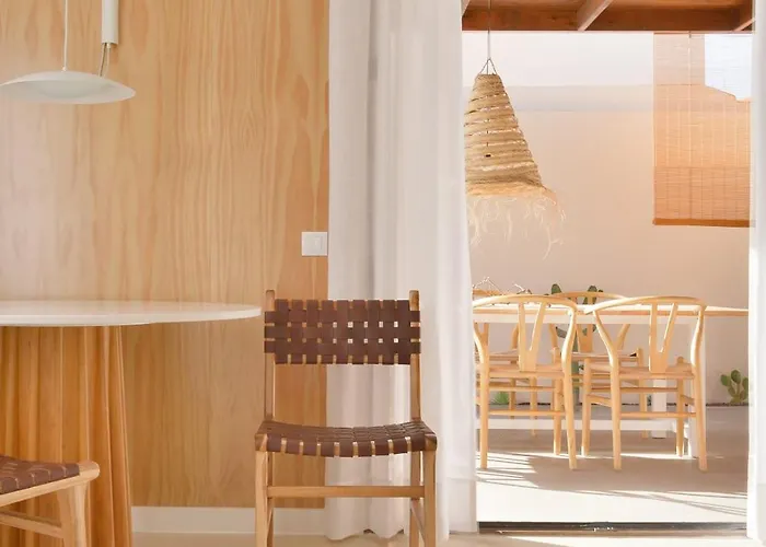 Mareterra - Sunny Family With Terrace, Barbecue And Pool